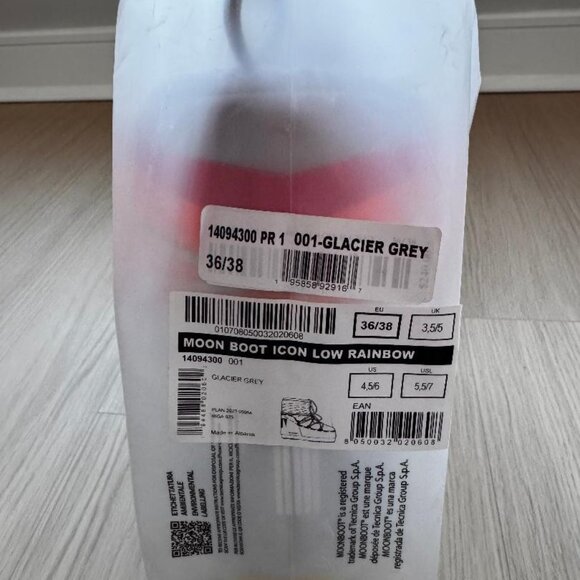 NEW Moon Boot Icon Low Rainbow Boots - Size EU 36/38 - Picture 10 of 12